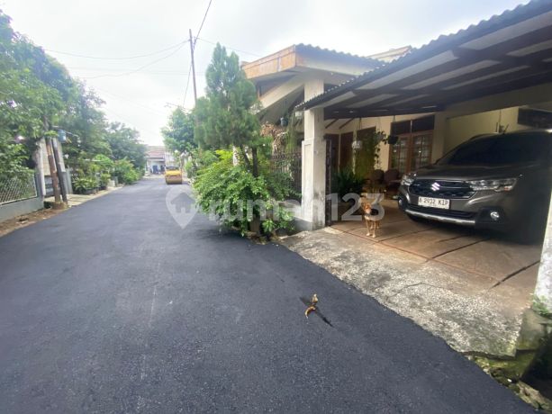 Di Jual Rumah Di Komplek Raya Housing [molek]pondok Gede