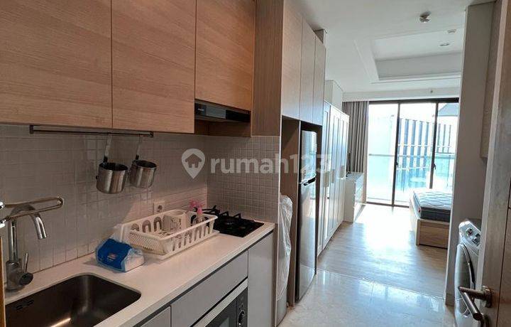 Capitol Suites Apartment di Senen Jakarta Pusat Lt, 10 Furnished