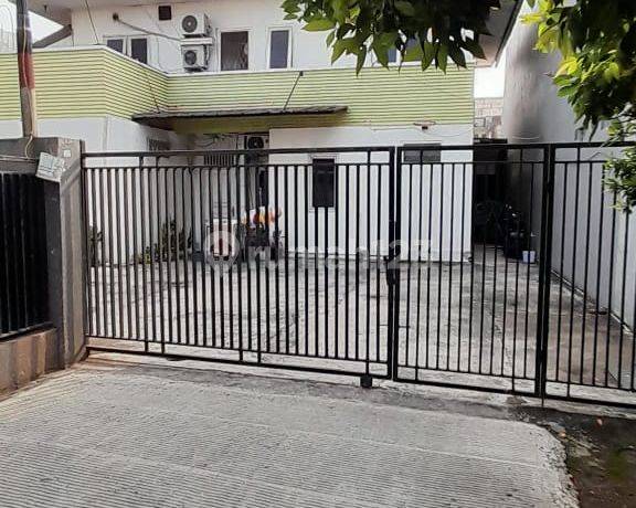 Rumah Murah Komplek Kodam Jatiwaringin Luas Strategis Siap Huni