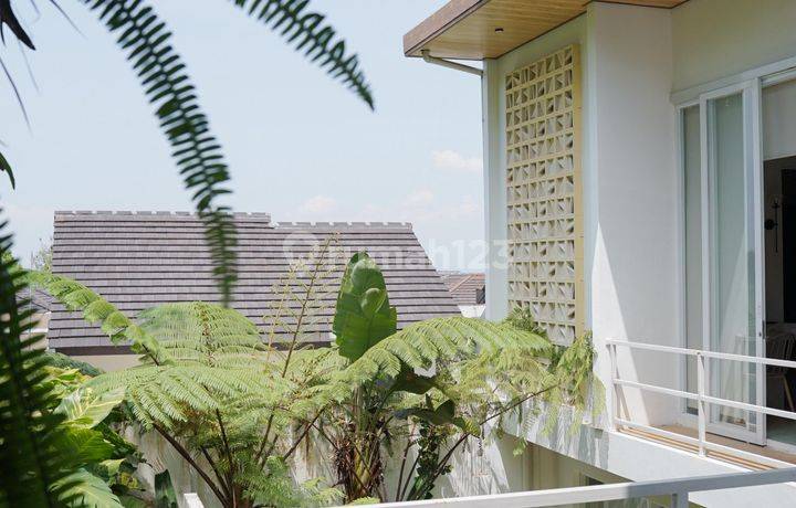 Dijual Rumah 2 Lt Asri Minimalis Furnished Pesona Bali City View 