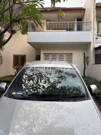 Turun! Jual Rumah Townhouse Private 279m2 Di Lebak Bulus