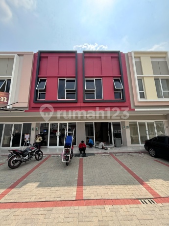 2 Ruko Gandeng Di Vienna Grande Gading Srrpong