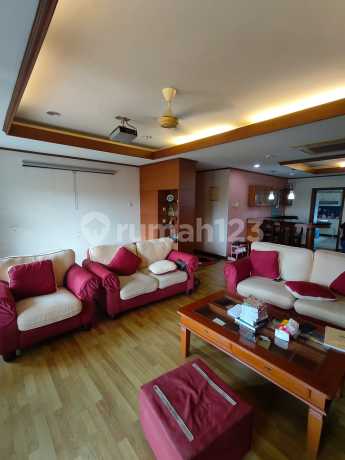 Dijual Cepat Apartemen Galleria Court Condominium (Hommy, Cozy dan Comfortable) Dijual Cepat Apartemen Galleria Court Condominium (Hommy, Cozy dan Comfortable)