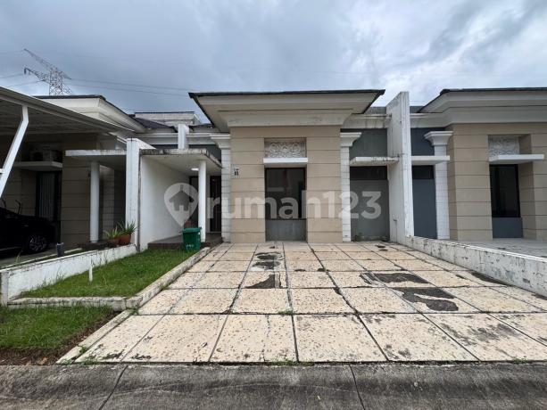 Nice and Large House in a Strategic City Center Location