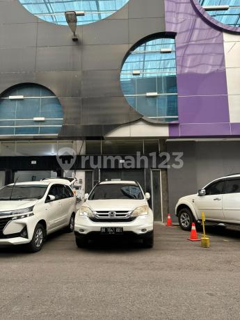 Disewakan Ruko 3.5 Lantai Kompleks Centrium Brigjend Katamso Disewakan Ruko 3.5 Lantai Kompleks Centrium Brigjend Katamso