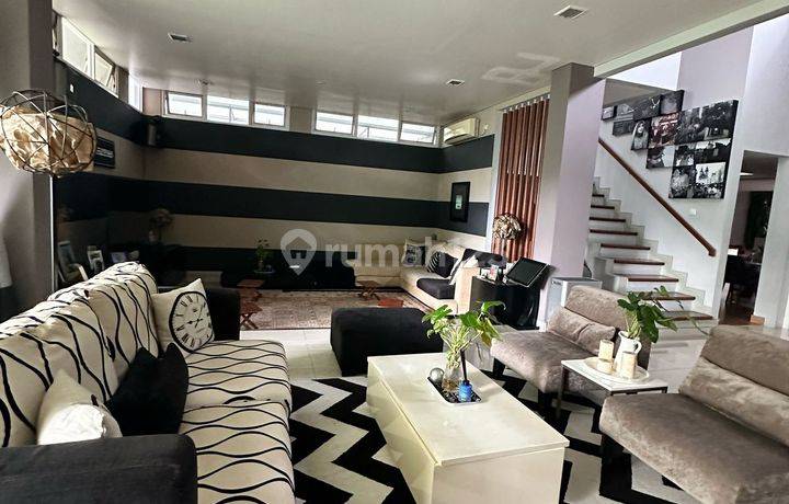 Rumah asri siap huni dalam komplek di Taman senayan 3 
