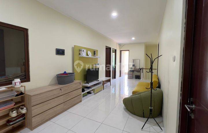 Rumah full furnished di dalam komplek di Discovery Conserva 