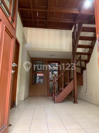 Dijual rumah lippo karawaci dekat UPH harga 1,1 M