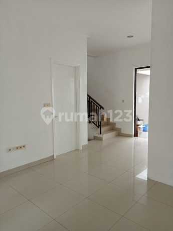 Rumah Langka 8X15 Greenlake City Tangerang Kota Kec Cipondoh