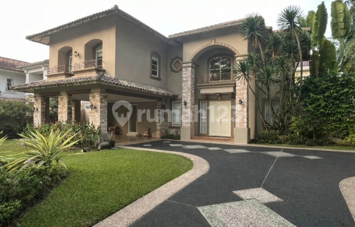 Rumah Mewah Hoek Boulevard Palem Raya Lippo Karawaci Siap Huni Rumah Mewah Hoek Boulevard Palem Raya Lippo Karawaci Siap Huni