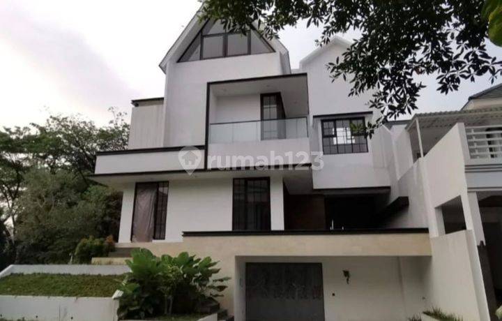 Rumah 3,5 Lantai The Caspia Bsd Baru Siap Huni Dilokasi Strategis