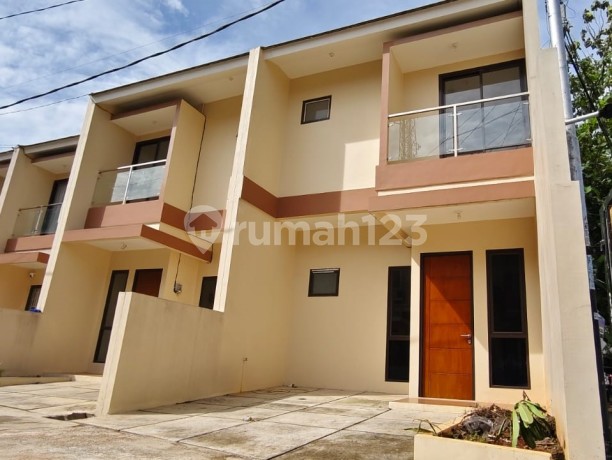 Rumah Siap Huni, Selangkah Jalan Utama, Dalam Cluster