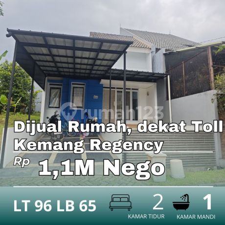 For Sale, Ready-to-Occupy House in Kemang Regency Near Toll Access