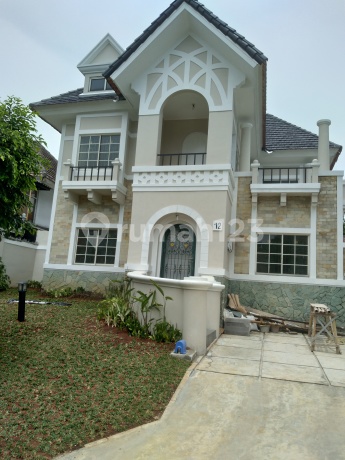 Rumah Model England Park Minimalis Bebas Banjir dan Macet SHM