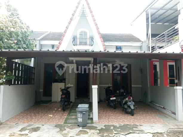 Rumah Dijual di Cluster Venesia Sentul Dpn Taman Budaya