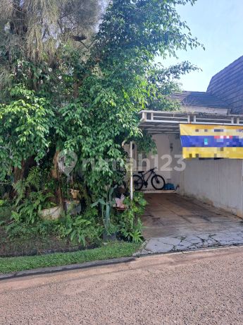 Rumah Posisi Hoek Asri Cluster Venesia SHM