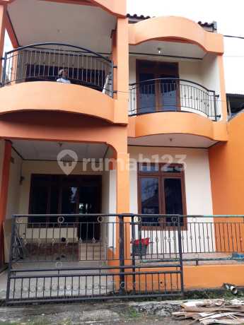 Orange House In Puri Nirwana, Cibinong