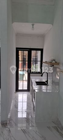Brand New ! Rumah Siap Huni Nyaman dan Asri @Ciputat Brand New ! Rumah Siap Huni Nyaman dan Asri @Ciputat