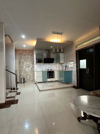 Rumah Siap Huni di Cluster dekat Bintaro Sektor 3 Tangerang Selatan Rumah Siap Huni di Cluster dekat Bintaro Sektor 3 Tangerang Selatan