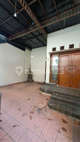 Rumah Rawamangun Strategis Siap Huni SHM