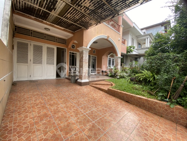 Jual Mepet NJOP Rumah 2 Lantai Kelapa Gading, Jalan Lebar, One Gate System, Tidak Banjir, Dekat Mkg Moi Mag Harga,13M Nego