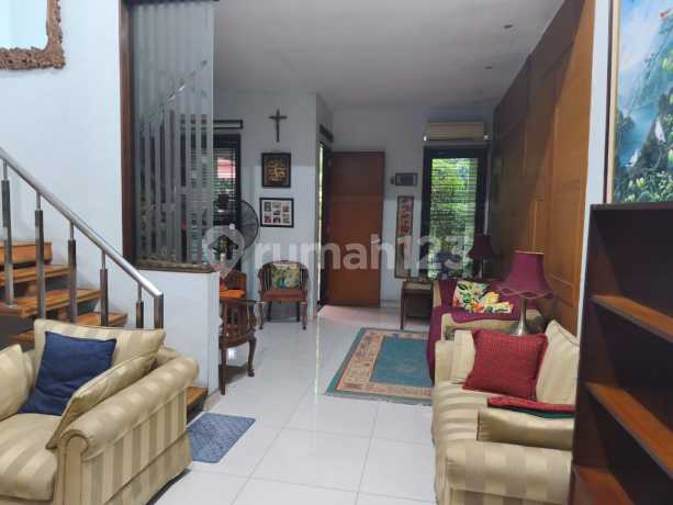 Rumah 2 Lantai Berlokasi di Taman Bona Indah dengan Lingkungan yang Tenang, Aman, Sejuk dan Asri Rumah 2 Lantai Berlokasi di Taman Bona Indah dengan Lingkungan yang Tenang, Aman, Sejuk dan Asri