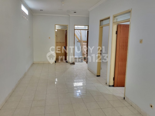2.5-Story House Ready to Occupy, Taman Holis Indah 2.5-Story House Ready to Occupy, Taman Holis Indah