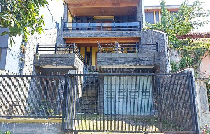 Rumah Besar di Bandung Timur di Bukit Cinunuk Indah