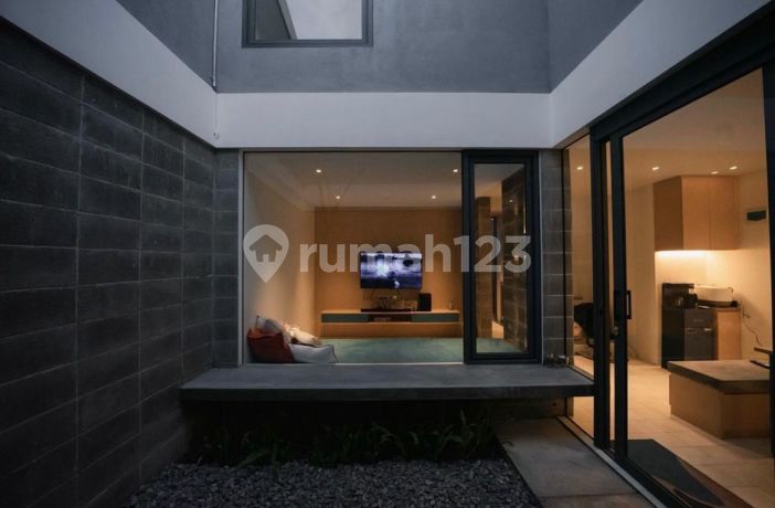 Dijual Rumah Luxury Terbaik di Bukit Hijau Gegerkalong Ciwaruga