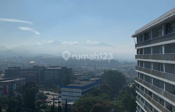 Sewa Apartemen Studio Furnished di Dago Suites Bandung Kota