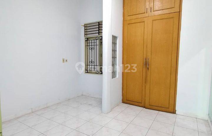 JUAL RUMAH VILLA MURAH DIDALAM KOMPLEK CEMARA HIJAU ( JN )