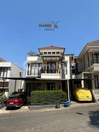 Dijual Villa Bagus Harga Dibawah Pasar, Dekat Kota Wisata Batu