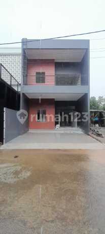 Rumah 2 Lantai Kemuning Cluster Jakarta