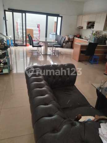 Dijual Rumah Hook di Istana Regency Sudirman Bandung