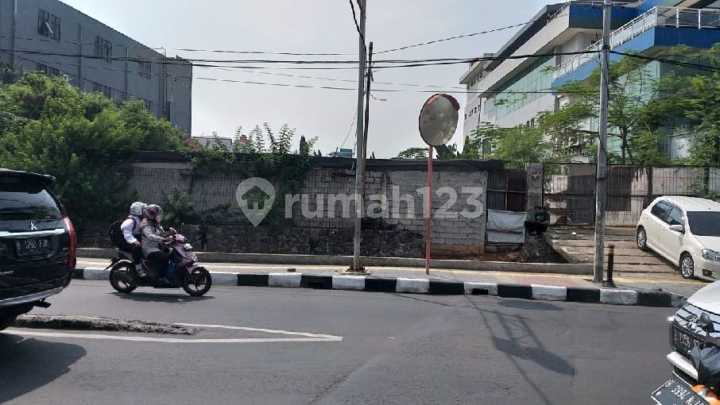 Cheap Commercial Land for Sale by the Main Road Below NJOP, Rawamangun Cheap Commercial Land for Sale by the Main Road Below NJOP, Rawamangun