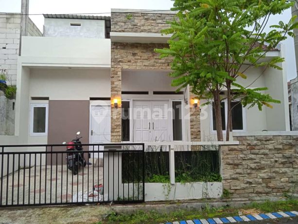 Rumah Minimalis Full Renovasi Di Gpa Karangploso 