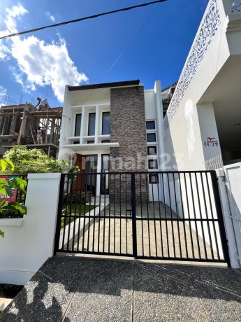 Rumah dijual Baru 2 Lt. Kemang Pratama, Bekasi 10 menit Tol Barat