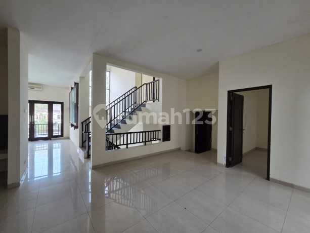 Rumah, Palm Hills 2 Lantai, SHM, Semarang.selatan ( Tna )