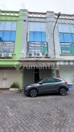 Ruko di Klampis 3 Lantai Siap Huni, Dalam Komplek Ruko di Klampis 3 Lantai Siap Huni, Dalam Komplek
