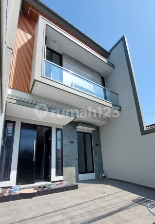 Dijual Rumah Baru 2 Lantai di Nginden Intan Timur, One Gate