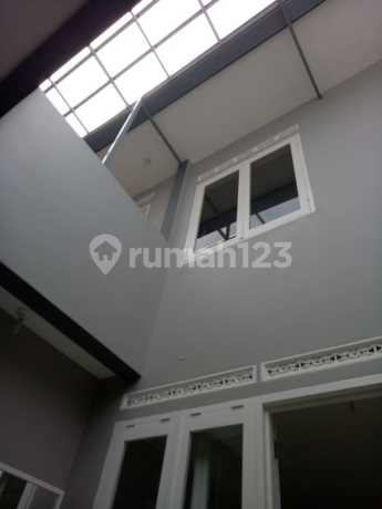Dijual Rumah 2 Lantai Bagus di Taman Kopo Melati, Bandung Dijual Rumah 2 Lantai Bagus di Taman Kopo Melati, Bandung