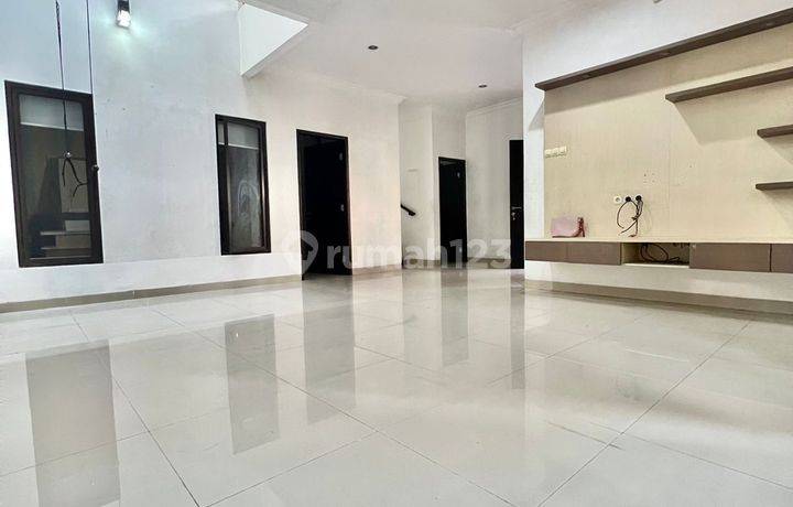 Rumah 2 Lantai Dalam Cluster Gading Viera Pisangan Timur S7917