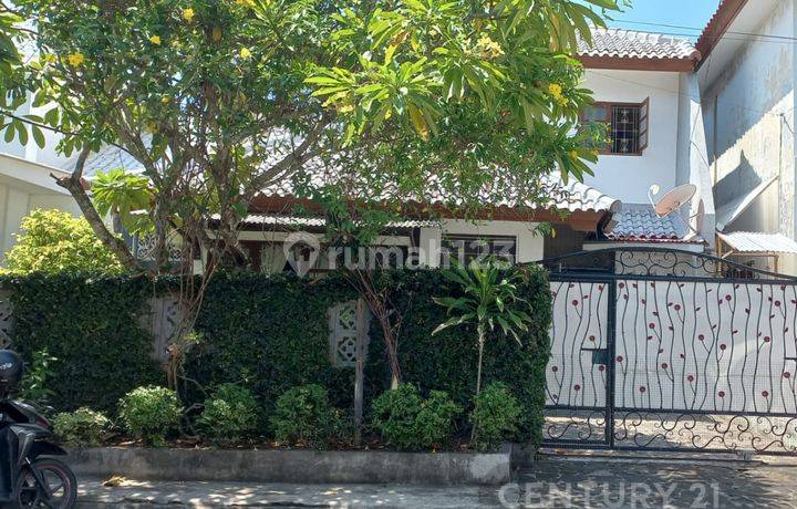 Rumah 2 Lantai One Gate System Di Kuta Family Residence S7783