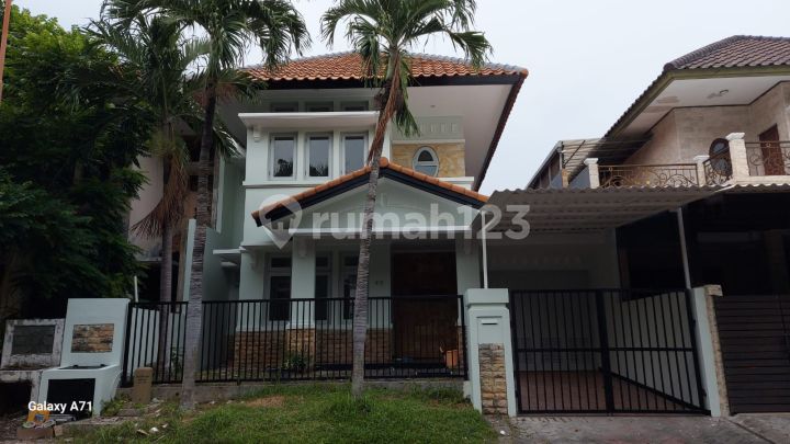 For Sale Ready-to-Occupy House in Graha Famili, West Surabaya