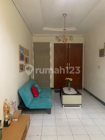 Dijual Rumah Setraduta Cemara 2 Lantai Lokasi Strategis