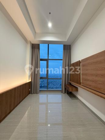 Apartemen Hillcrest House 2 Kamar Tidur Semi Furnished Sewa Setahun