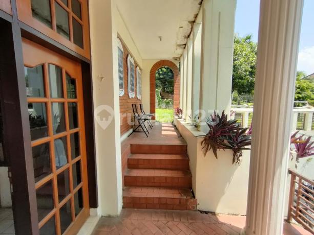 Jual Cepat Rumah di Setrasari Raya Bandung Nego Jual Cepat Rumah di Setrasari Raya Bandung Nego