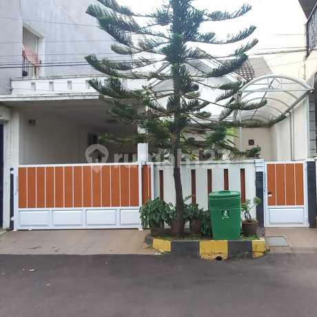 Dijual rumah siap huni di Duta Harapan dekat Summarecon Bekasi