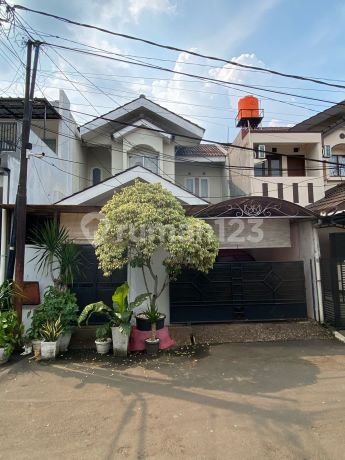 Dijual Rumah di Taman Galaxy Bekasi, dekat Mall Grand Galaxy Park