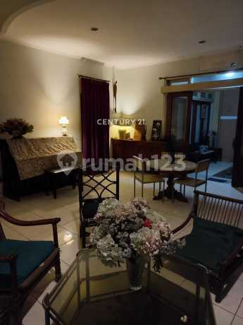 2-Story Hook House Ready to Occupy in Villa Sarimas Pulomas